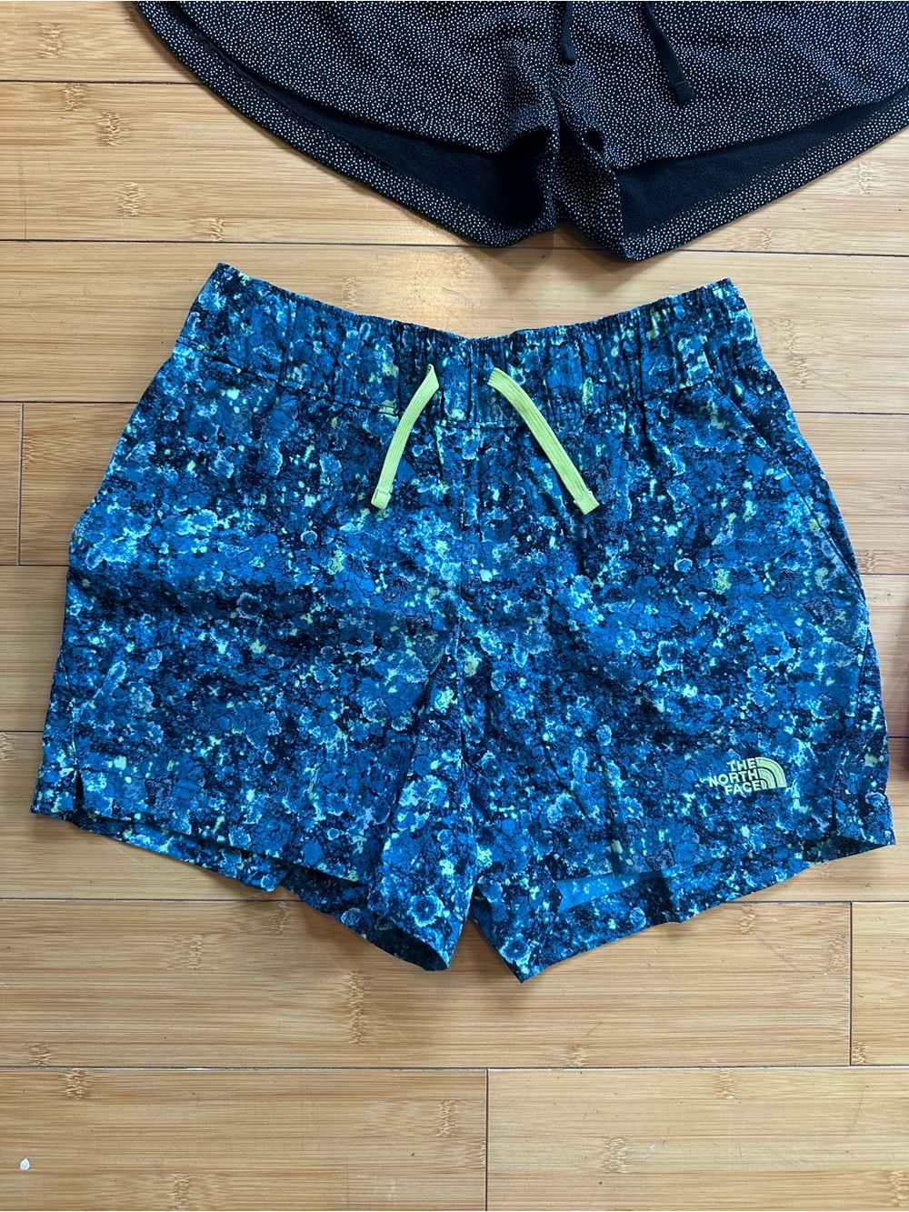Shorts bundle - Picture 2 of 9